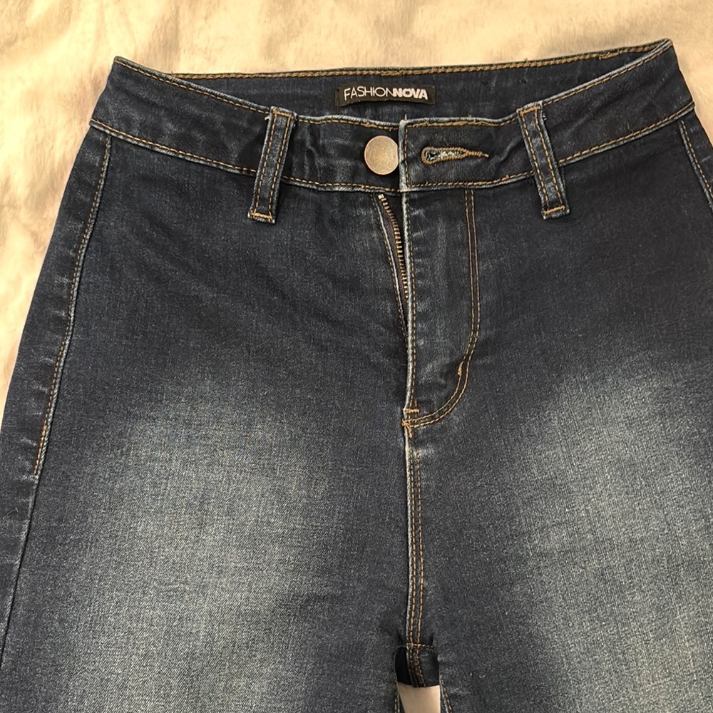 Fashion Nova Women's Blue Jeans - Picture 1 of 8